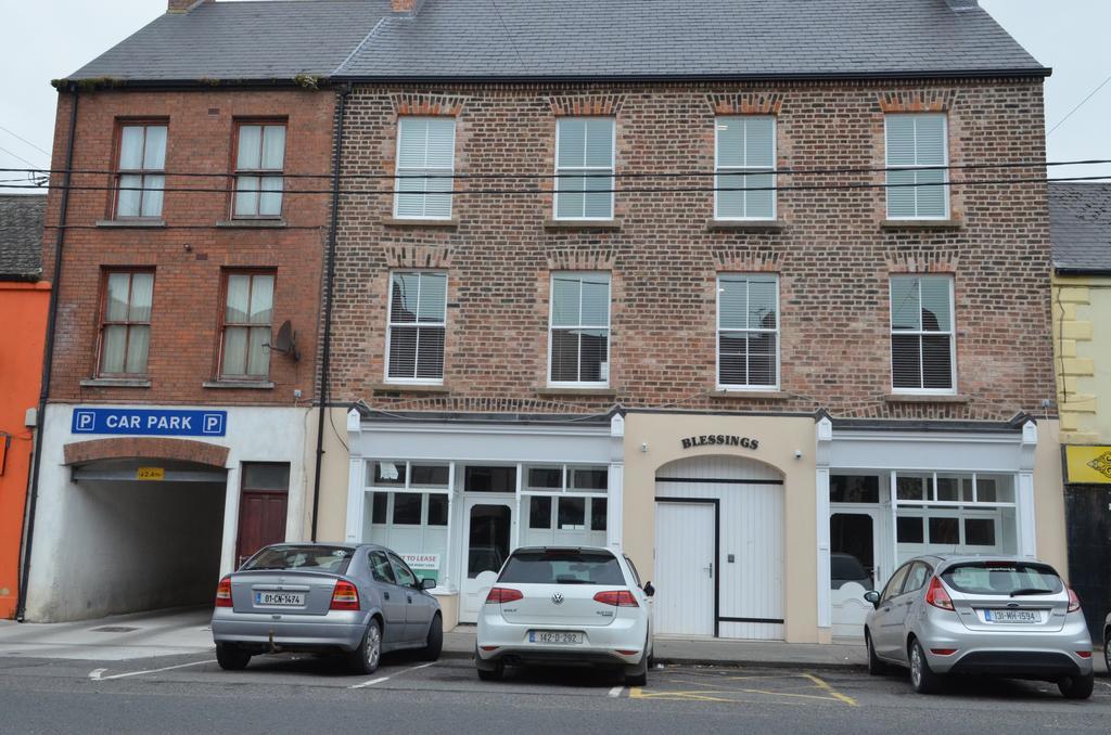 Blessings Studio Apartments Cootehill エクステリア 写真